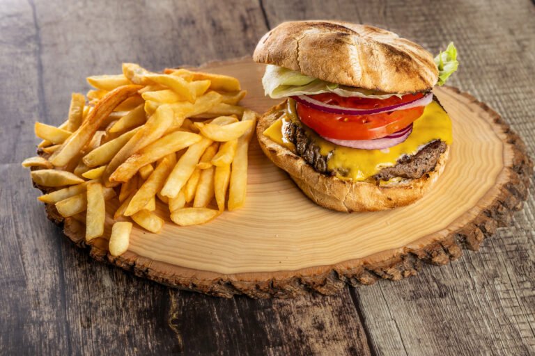 Burger Photography for Restaurants: Height, Melt and the Four-Minute Window